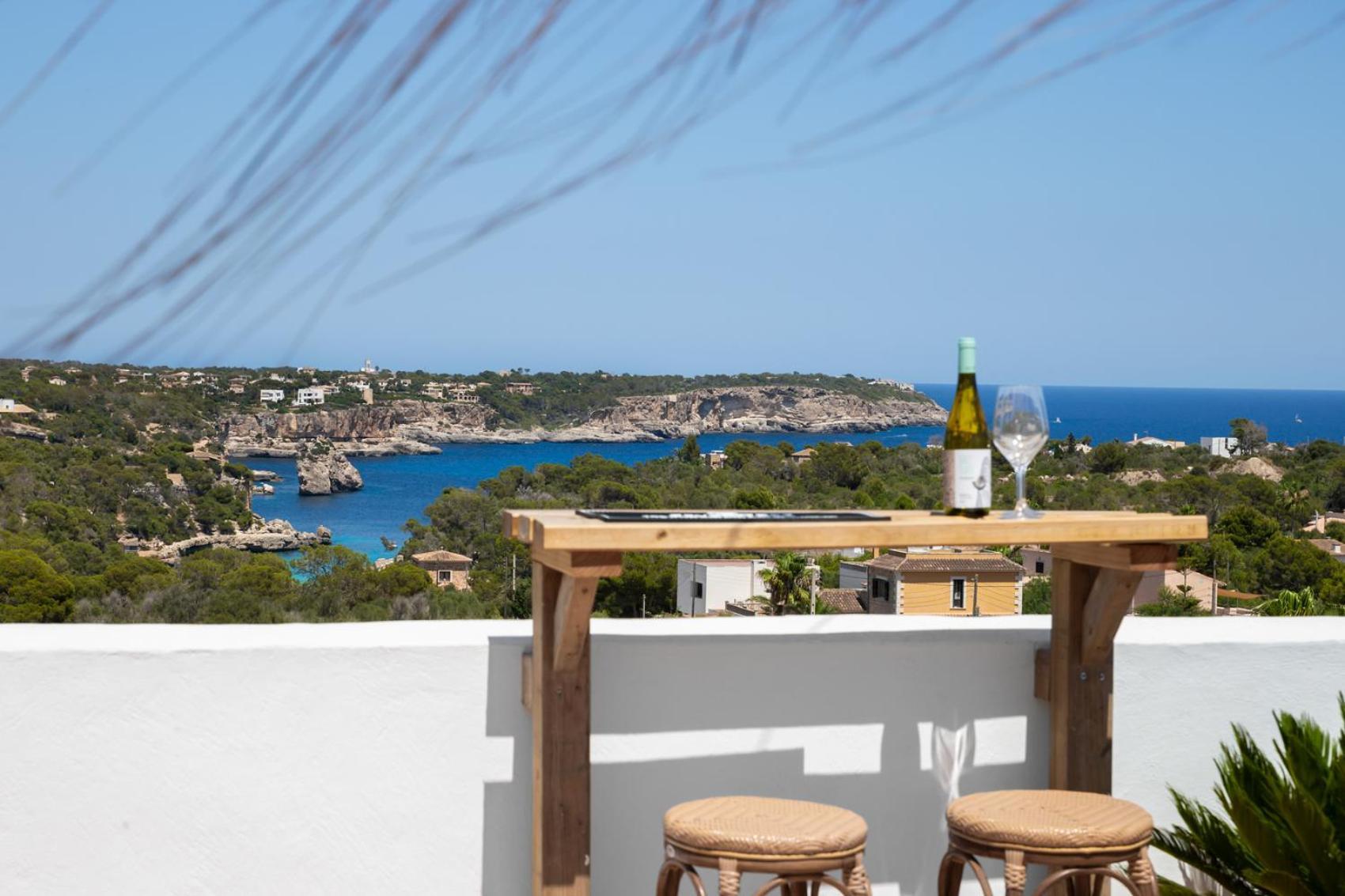 Hostal Cala Llombards Exterior foto